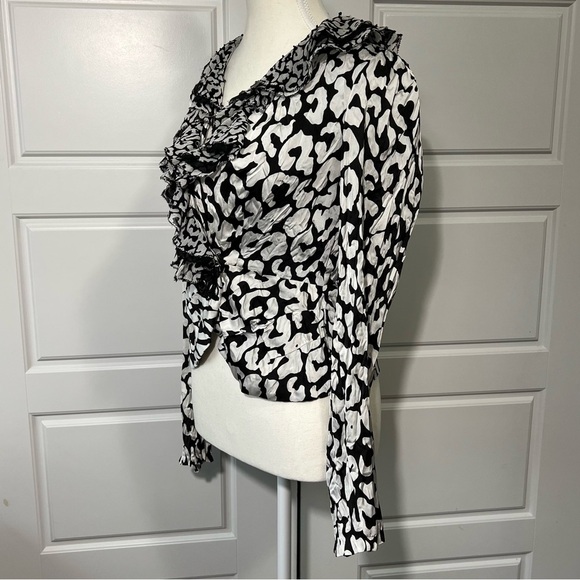 Alberto Malaki Ruffled Blouse Animal Print Long Sleeve Top Black White Career SM - Picture 3 of 9